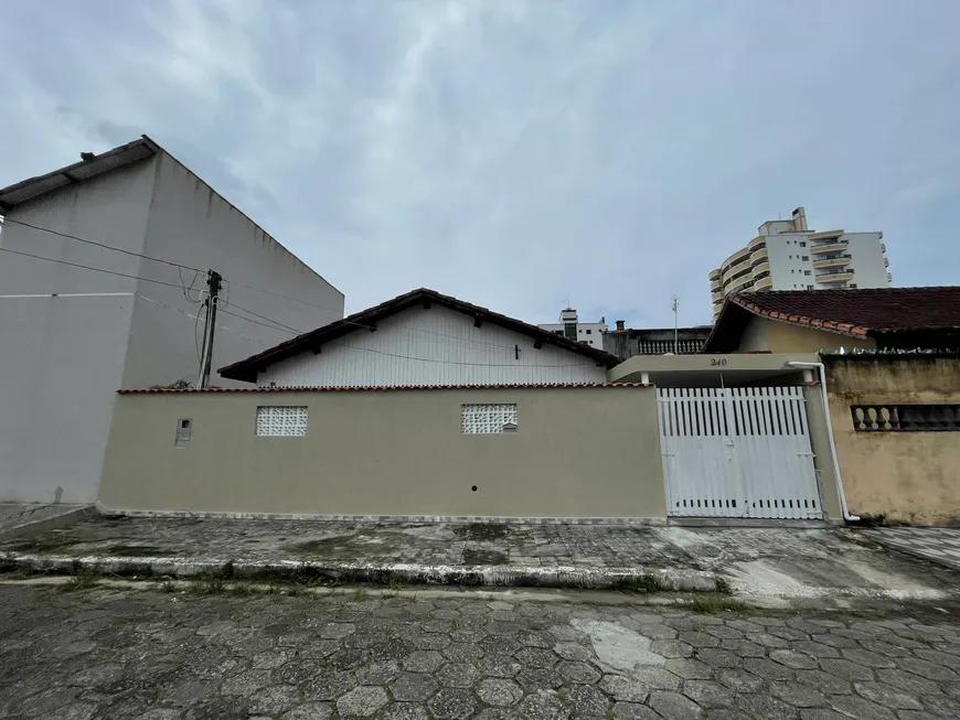 Foto 1 de Casa com 2 Quartos à venda, 130m² em Cidade Ocian, Praia Grande