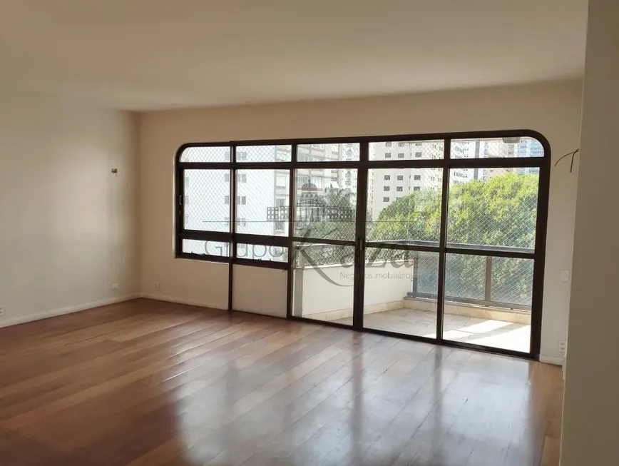 Foto 1 de Apartamento com 3 Quartos à venda, 288m² em Jardins, São Paulo