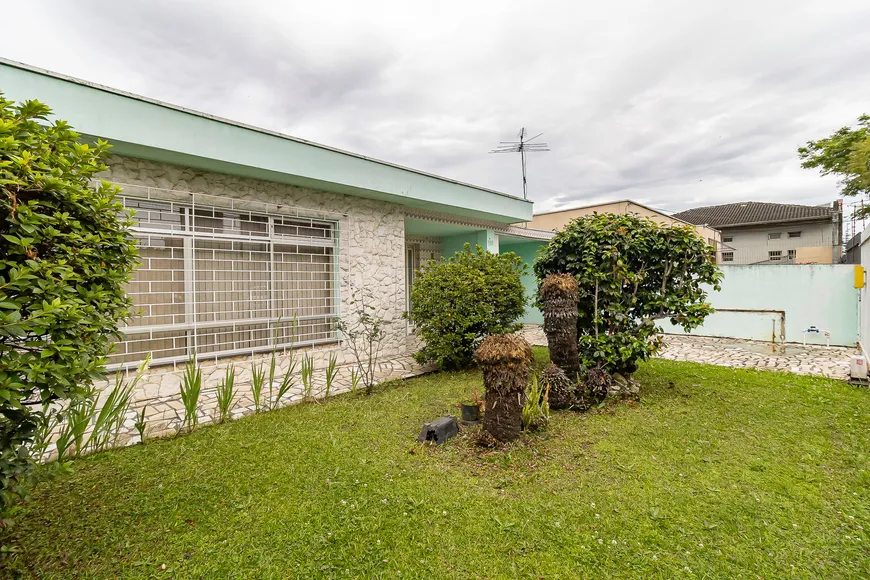 Foto 1 de Casa com 4 Quartos para venda ou aluguel, 412m² em Cristo Rei, Curitiba