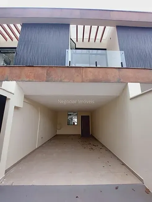 Foto 1 de Casa com 3 Quartos à venda, 185m² em Jóquei Clube, Juiz de Fora