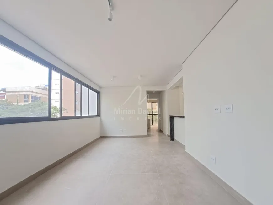 Foto 1 de Apartamento com 2 Quartos à venda, 64m² em Santo Antônio, Belo Horizonte