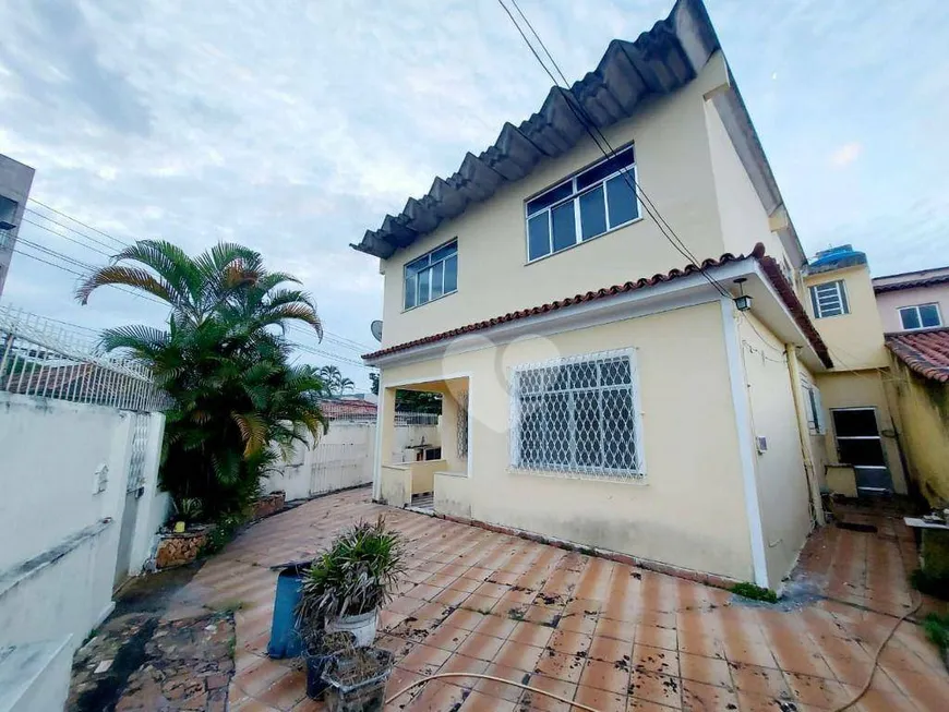 Foto 1 de Casa com 3 Quartos à venda, 221m² em Tanque, Rio de Janeiro