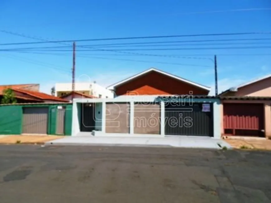 Foto 1 de Casa com 3 Quartos à venda, 183m² em Jardim America Vila Xavier, Araraquara