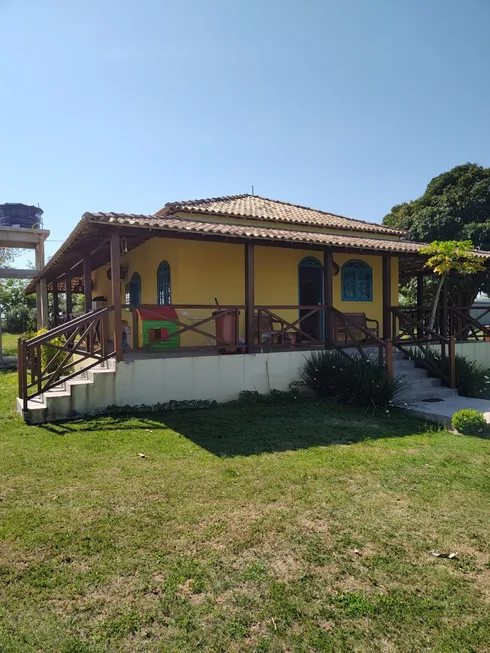 Foto 1 de Fazenda/Sítio com 3 Quartos à venda, 500m² em Centro, Quissamã