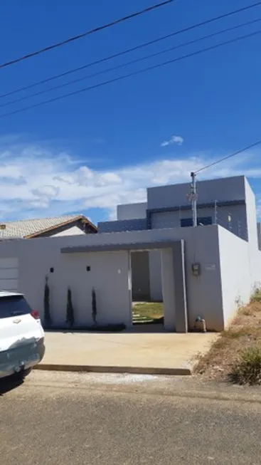 Foto 1 de Casa com 3 Quartos à venda, 144m² em Residencial Alto da Boa Vista, Caldas Novas