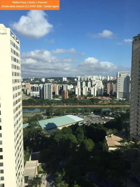 Foto 1 de Apartamento com 3 Quartos à venda, 156m² em Panamby, São Paulo