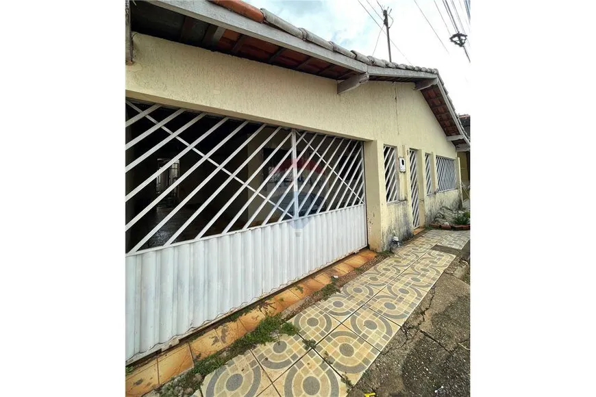 Foto 1 de Casa com 3 Quartos à venda, 200m² em Vila Alianca, Araguaína
