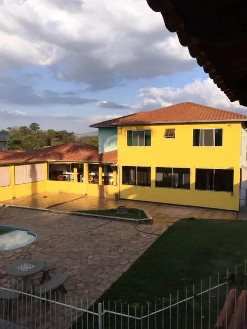 Foto 1 de Casa de Condomínio com 4 Quartos à venda, 600m² em Quintas da Lagoa, Sarzedo