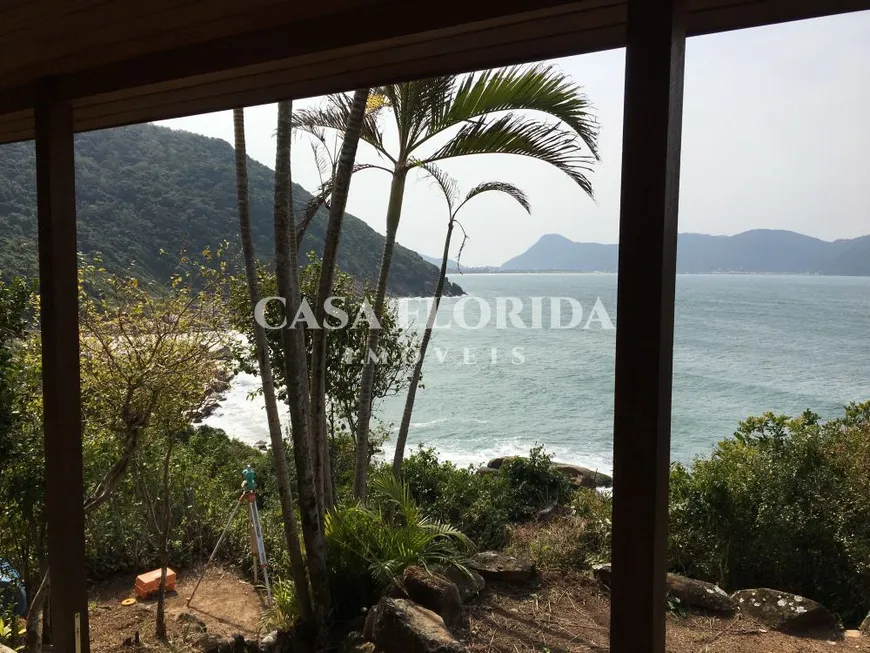 Foto 1 de Casa com 1 Quarto à venda, 370m² em Pântano do Sul, Florianópolis