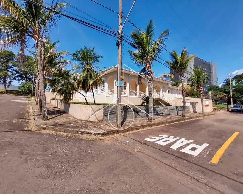 Foto 1 de Casa com 4 Quartos para alugar, 15m² em Jardim Marajá, Marília