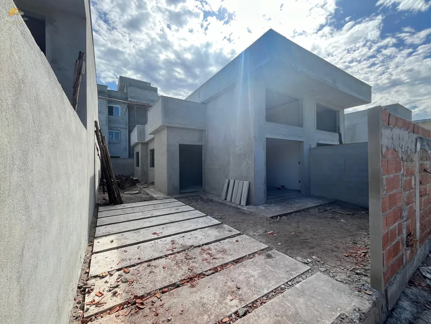 Foto 1 de Casa com 2 Quartos à venda, 54m² em Enseada das Gaivotas, Rio das Ostras