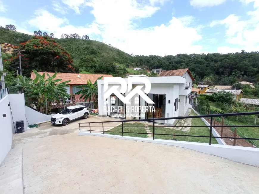 Foto 1 de Casa de Condomínio com 3 Quartos à venda, 130m² em Sebastiana, Teresópolis