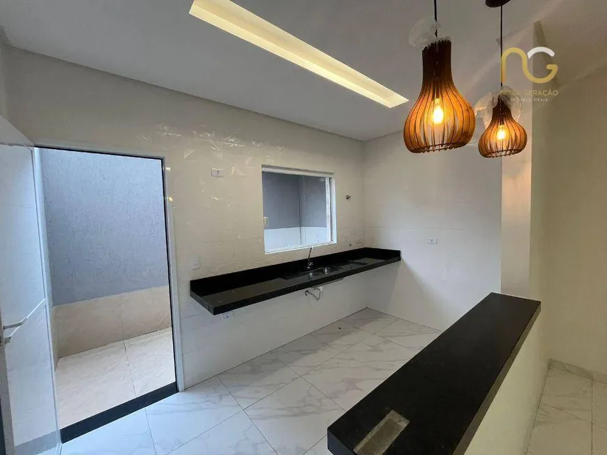 Foto 1 de Casa de Condomínio com 2 Quartos à venda, 57m² em Cidade Ocian, Praia Grande