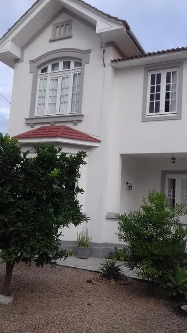 Foto 1 de Casa com 4 Quartos à venda, 240m² em Centro, Tijucas