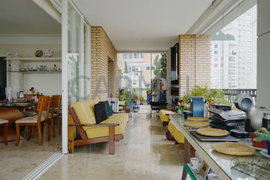 Foto 1 de Apartamento com 4 Quartos à venda, 428m² em Moema, São Paulo