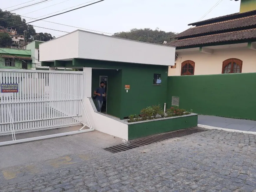 Foto 1 de Lote/Terreno à venda, 400m² em Tribobó, São Gonçalo