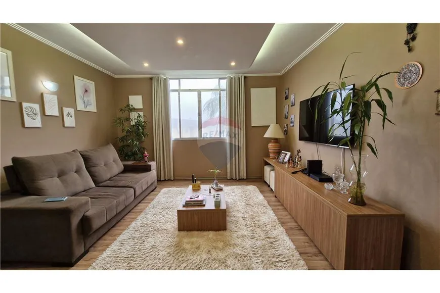 Foto 1 de Apartamento com 2 Quartos à venda, 67m² em Alto da Serra, Petrópolis