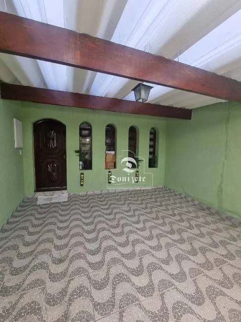 Foto 1 de Sobrado com 3 Quartos para alugar, 187m² em Campestre, Santo André