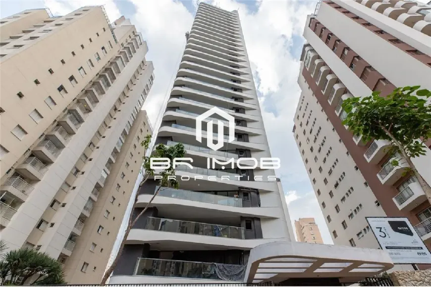 Foto 1 de Apartamento com 3 Quartos à venda, 153m² em Vila Olímpia, São Paulo