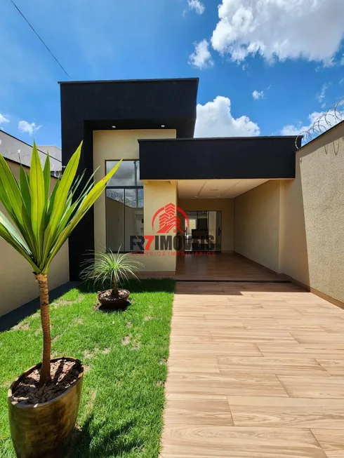 Foto 1 de Casa com 3 Quartos à venda, 116m² em Residencial Recanto do Bosque, Goiânia