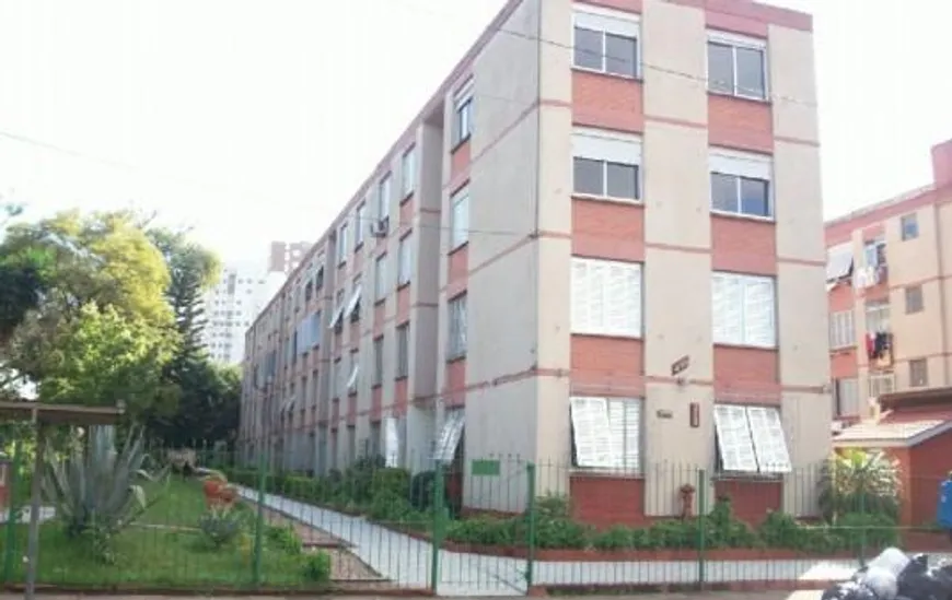Foto 1 de Apartamento com 1 Quarto à venda, 50m² em Jardim Itú Sabará, Porto Alegre