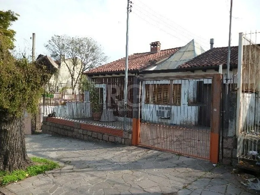 Foto 1 de Casa com 3 Quartos à venda, 157m² em Partenon, Porto Alegre