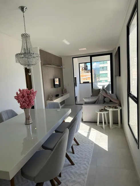 Foto 1 de Apartamento com 2 Quartos à venda, 74m² em Praia do Pereque, Porto Belo
