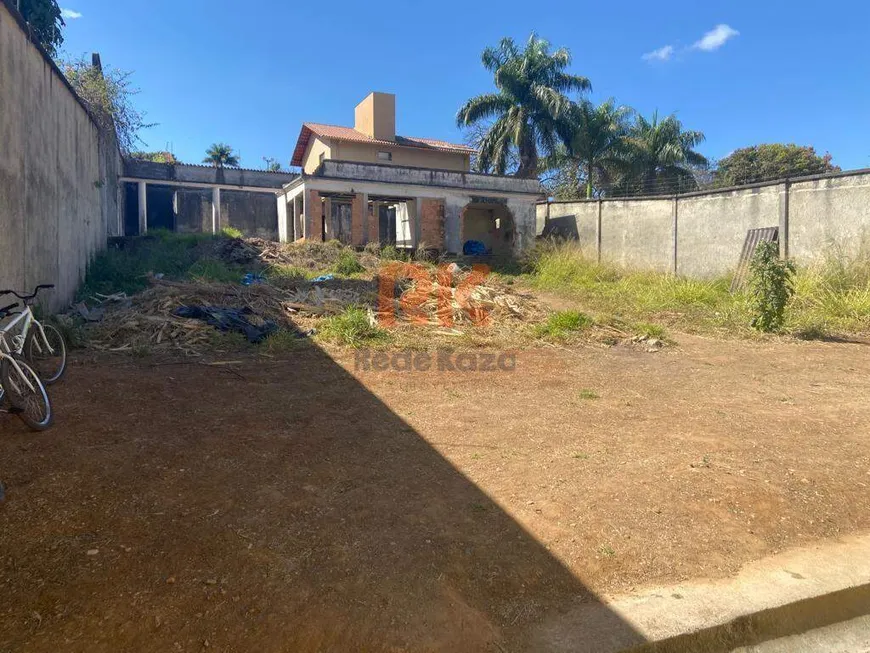 Foto 1 de Lote/Terreno à venda, 1950m² em Ouro Preto, Belo Horizonte