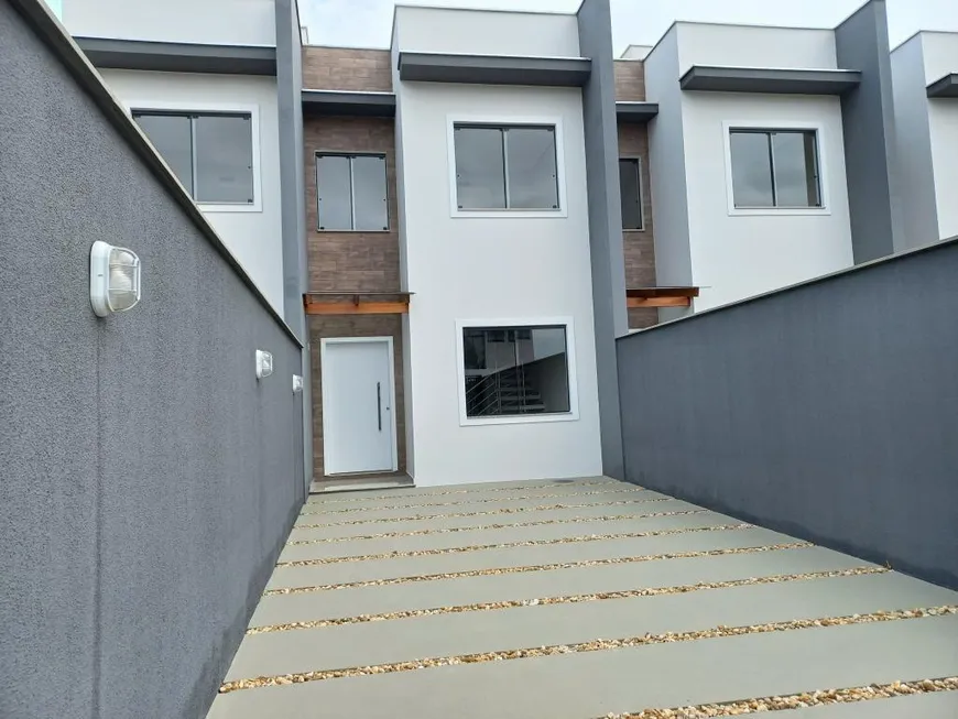 Foto 1 de Sobrado com 3 Quartos à venda, 97m² em Bom Retiro, Joinville