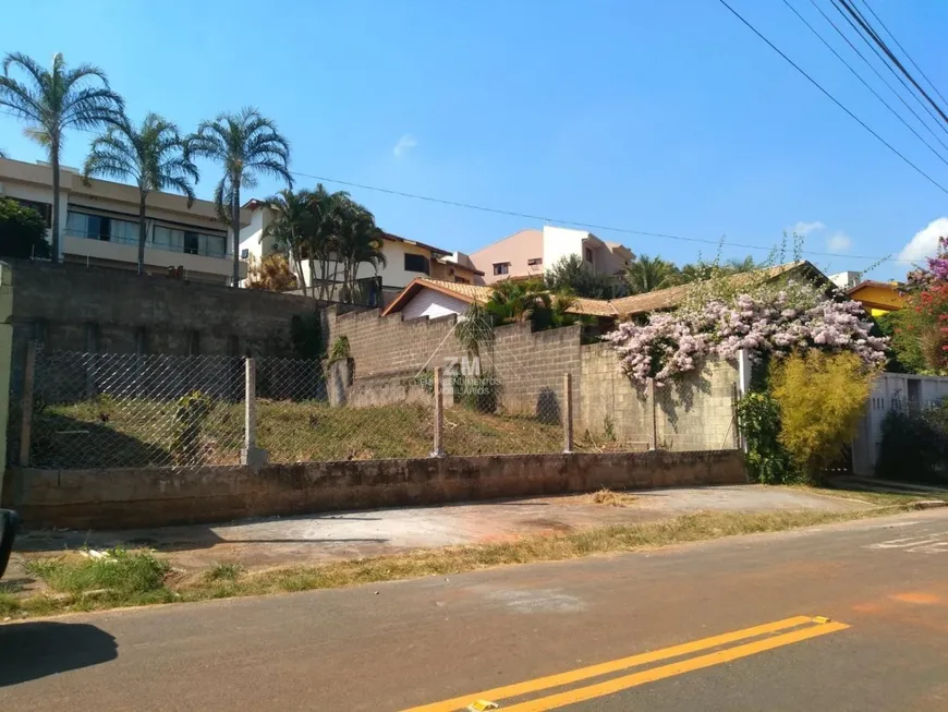 Foto 1 de Lote/Terreno para venda ou aluguel, 368m² em Jardim das Paineiras, Campinas