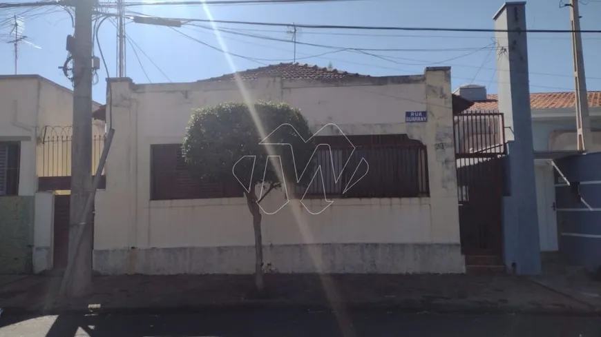 Foto 1 de Casa com 3 Quartos à venda, 178m² em Vila Furlan, Araraquara