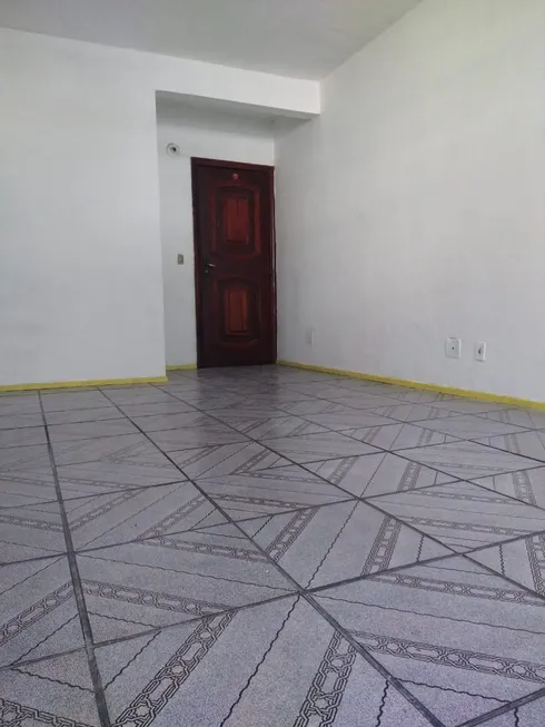 Foto 1 de Apartamento com 2 Quartos à venda, 70m² em Colubandê, São Gonçalo