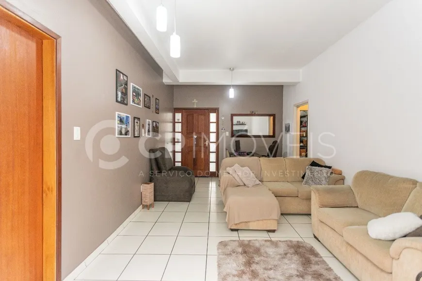 Foto 1 de Apartamento com 3 Quartos à venda, 121m² em São Sebastião, Porto Alegre