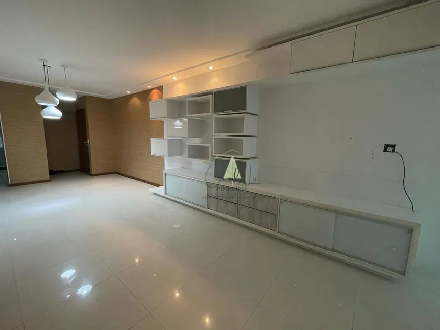 Foto 1 de Apartamento com 3 Quartos à venda, 127m² em Glória, Macaé