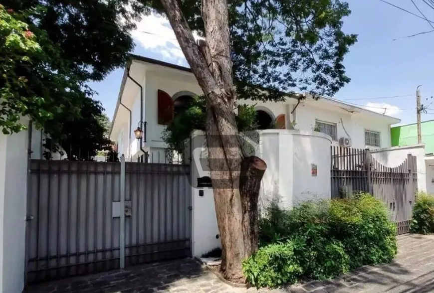 Foto 1 de Casa com 5 Quartos à venda, 380m² em Campo Belo, São Paulo