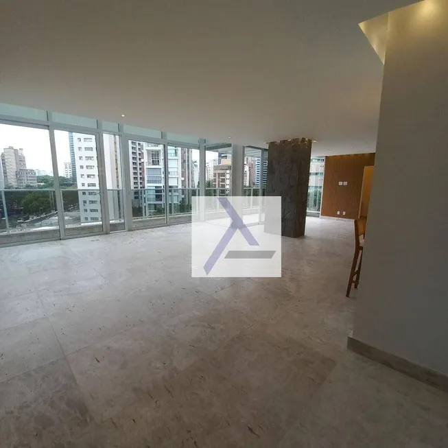 Foto 1 de Apartamento com 2 Quartos à venda, 151m² em Jardim Europa, São Paulo