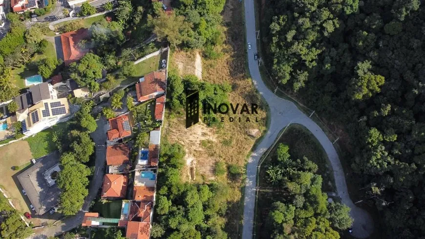 Foto 1 de Lote/Terreno à venda, 1000m² em Badu, Niterói