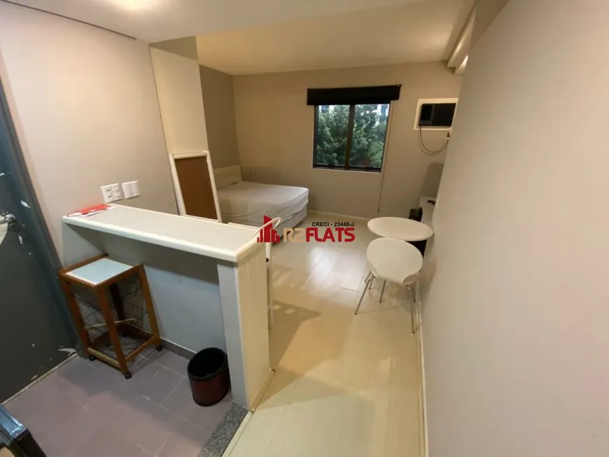 Foto 1 de Flat com 1 Quarto para alugar, 26m² em Moema, São Paulo