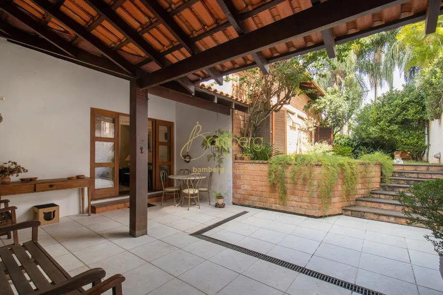 Foto 1 de Casa de Condomínio com 3 Quartos à venda, 354m² em Jardim Vitoria Regia, São Paulo