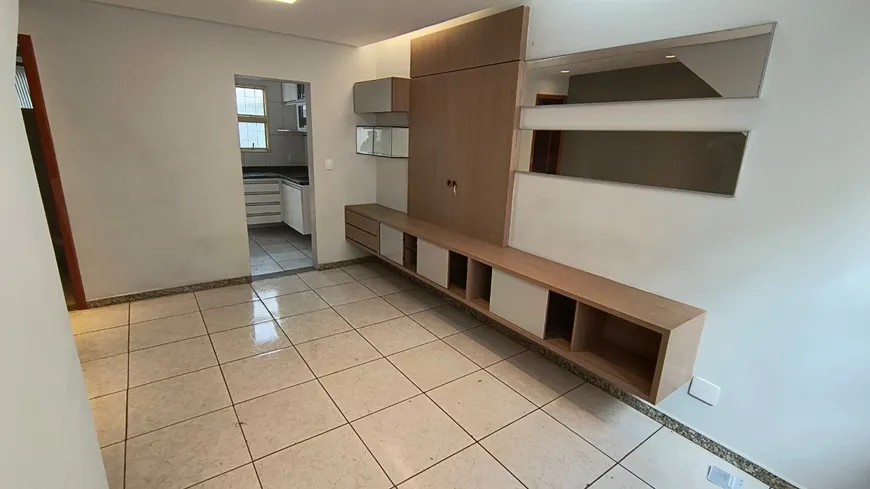 Foto 1 de Casa com 2 Quartos à venda, 54m² em Copacabana, Belo Horizonte