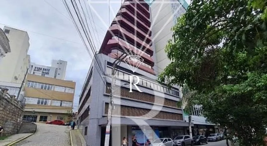 Foto 1 de Sala Comercial com 1 Quarto para alugar, 99m² em Centro, Florianópolis