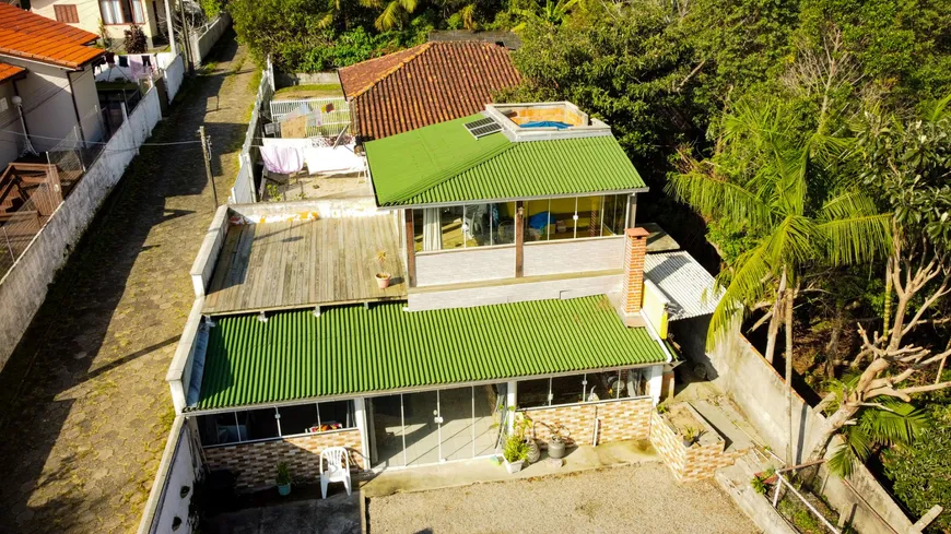 Foto 1 de Casa com 4 Quartos à venda, 200m² em Ribeirão da Ilha, Florianópolis