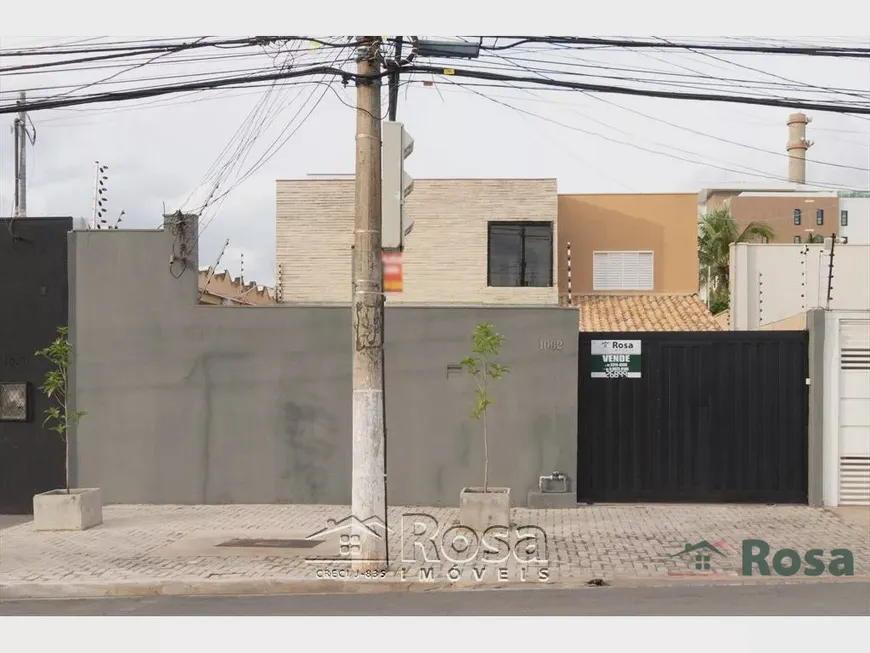 Foto 1 de Casa com 4 Quartos para venda ou aluguel, 235m² em Porto, Cuiabá