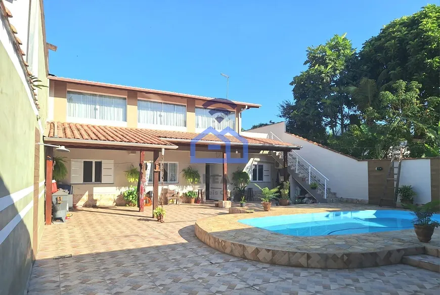 Foto 1 de Casa com 4 Quartos à venda, 248m² em Porto Novo, Caraguatatuba