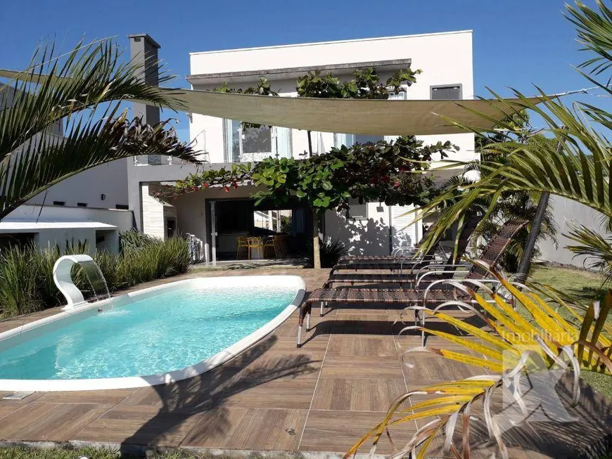 Foto 1 de Casa com 5 Quartos para venda ou aluguel, 237m² em Atami, Pontal do Paraná