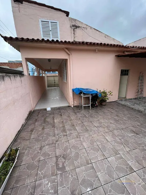 Foto 1 de Casa com 2 Quartos à venda, 50m² em Tomás Coelho, Rio de Janeiro