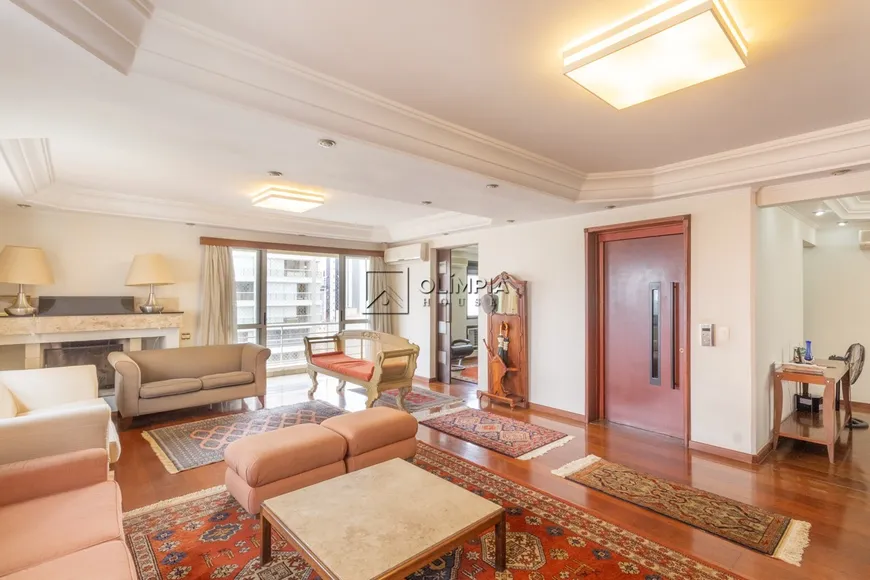 Foto 1 de Apartamento com 3 Quartos para alugar, 180m² em Pinheiros, São Paulo