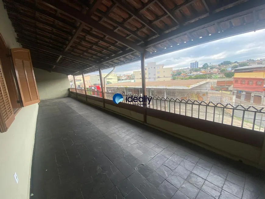 Foto 1 de Casa com 3 Quartos para alugar, 75m² em Glória, Belo Horizonte