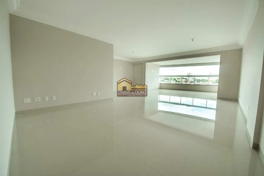 Foto 1 de Apartamento com 4 Quartos à venda, 178m² em Boa Vista, Uberaba