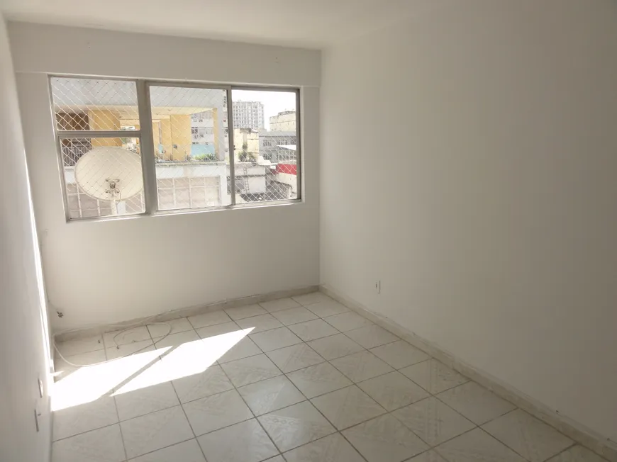 Foto 1 de Apartamento com 2 Quartos para venda ou aluguel, 43m² em Olaria, Rio de Janeiro